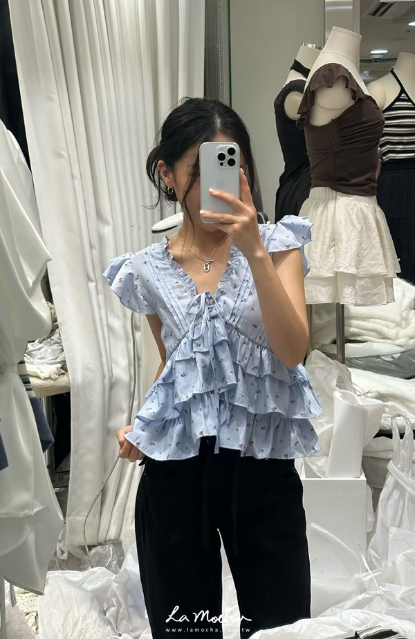 V領碎花綁帶蛋糕上衣